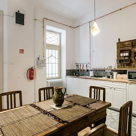 Molnar 21 Apartament *